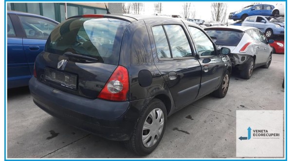 RENAULT CLIO 2a Serie  del 2005 parti usate e ricambi - Tipo Motore D4FG7