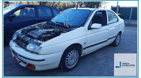 ALFA ROMEO 146  del 2000 parti usate e ricambi - Tipo Motore AR33503