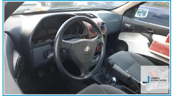 ALFA ROMEO 146  del 2000 parti usate e ricambi - Tipo Motore AR33503