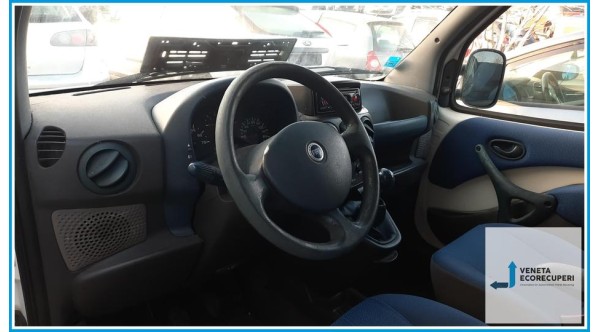 FIAT DOBLO' CARGO 2W del 2004 parti usate e ricambi - Tipo Motore 223A6000