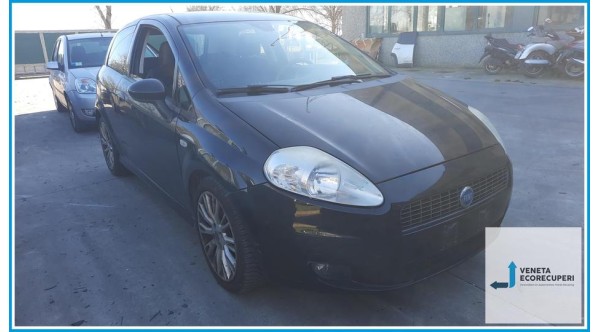 FIAT GRANDE PUNTO 2Y del 2007 parti usate e ricambi - Tipo Motore 199A3000