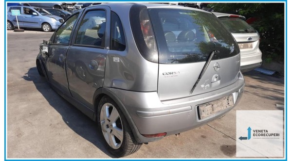 OPEL CORSA X01 del 2004 parti usate e ricambi - Tipo Motore Z12XEP