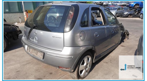 OPEL CORSA X01 del 2004 parti usate e ricambi - Tipo Motore Z12XEP