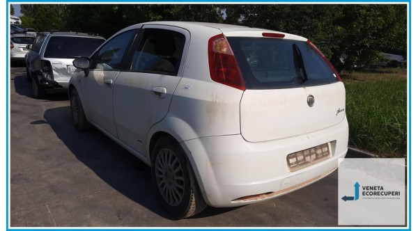 FIAT GRANDE PUNTO 4C del 2008 parti usate e ricambi - Tipo Motore 199A4000