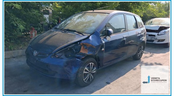 HONDA JAZZ 1a Serie  del 2002 parti usate e ricambi - Tipo Motore L12A1