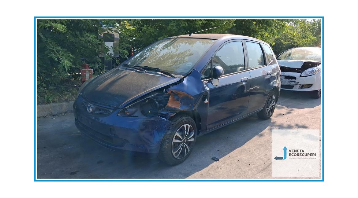 HONDA JAZZ 1a Serie  del 2002 parti usate e ricambi - Tipo Motore L12A1