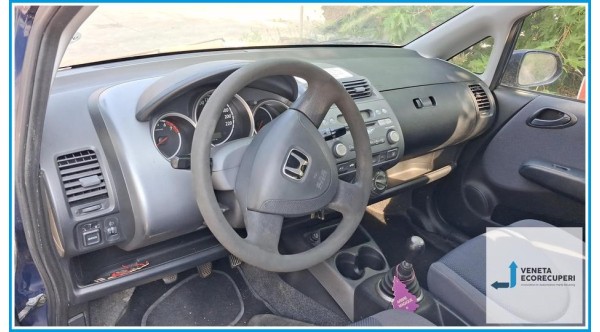 HONDA JAZZ 1a Serie  del 2002 parti usate e ricambi - Tipo Motore L12A1
