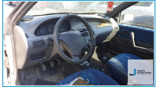 FIAT PUNTO 1a Serie  del 1999 parti usate e ricambi - Tipo Motore 176A3000