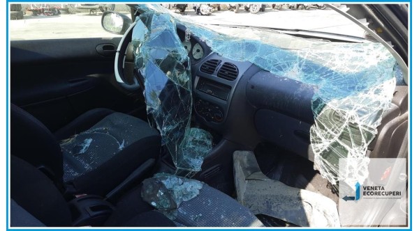 PEUGEOT 206  del 2005 parti usate e ricambi - Tipo Motore 8HX