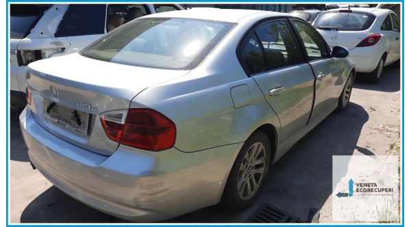 BMW Serie 3 E90/E91 del 2007 parti usate e ricambi - Tipo Motore N47D20A