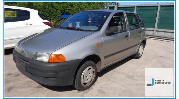 FIAT PUNTO 1a Serie  del 1997 parti usate e ricambi - Tipo Motore 176B4000
