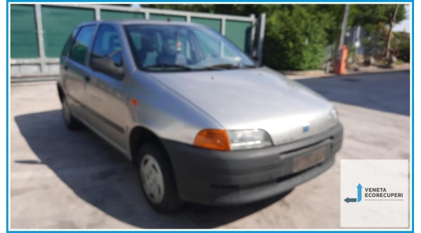 FIAT PUNTO 1a Serie  del 1997 parti usate e ricambi - Tipo Motore 176B4000