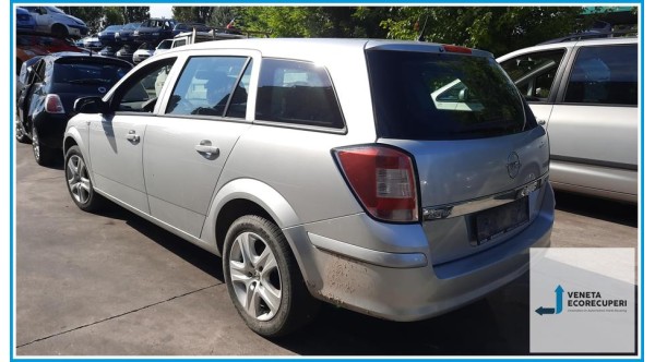 OPEL ASTRA A04 del 2009 parti usate e ricambi - Tipo Motore Z17DTR