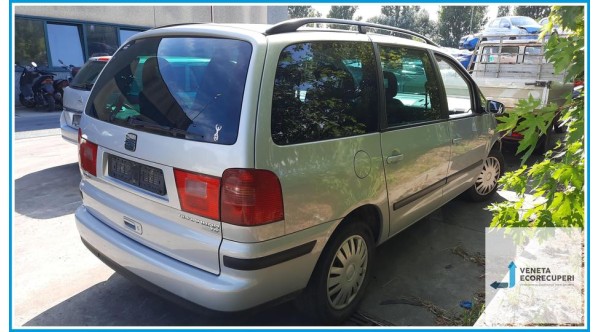 SEAT ALHAMBRA 7V del 2003 parti usate e ricambi - Tipo Motore AUY