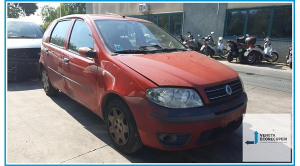 FIAT PUNTO 2U del 2005 parti usate e ricambi - Tipo Motore 188A5000