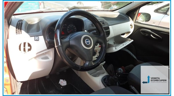 FIAT PUNTO 2U del 2005 parti usate e ricambi - Tipo Motore 188A5000