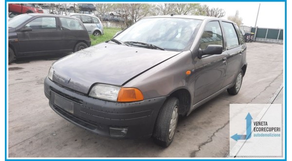 FIAT PUNTO 1a Serie  del 1997 parti usate e ricambi