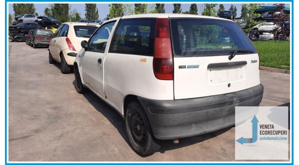 FIAT PUNTO 1a Serie  del 1998 parti usate e ricambi