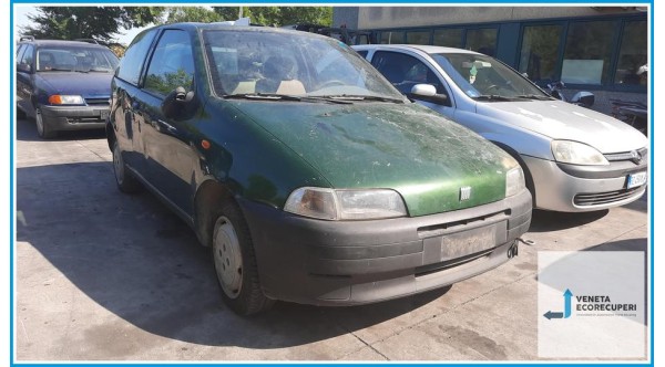 FIAT PUNTO 1a Serie  del 1994 parti usate e ricambi - Tipo Motore 176A8000