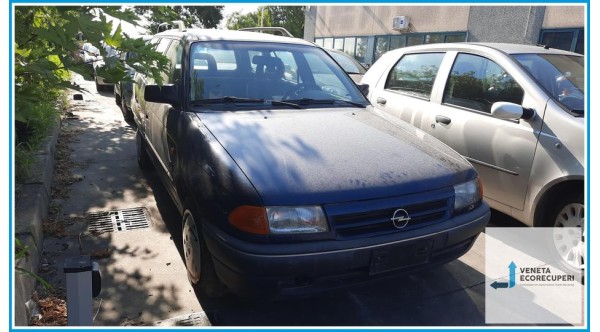 OPEL ASTRA T92 del 1992 parti usate e ricambi - Tipo Motore C14SE