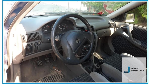 OPEL ASTRA T92 del 1992 parti usate e ricambi - Tipo Motore C14SE