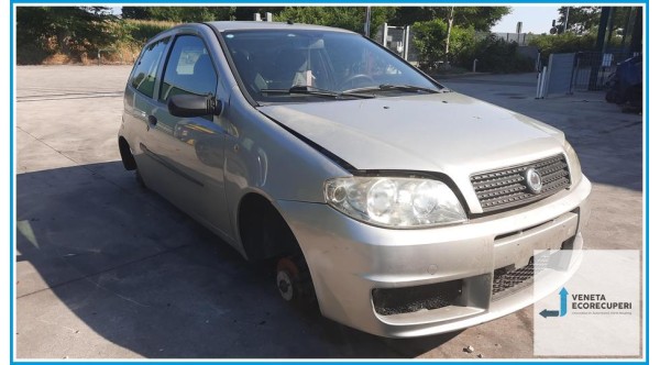FIAT PUNTO 2U del 2005 parti usate e ricambi - Tipo Motore 188A4000