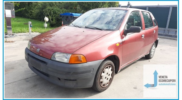 FIAT PUNTO 1a Serie  del 1998 parti usate e ricambi