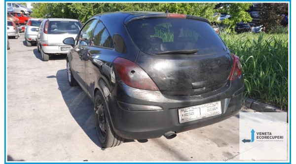 OPEL CORSA S07 del 2009 parti usate e ricambi - Tipo Motore Z13DTJ