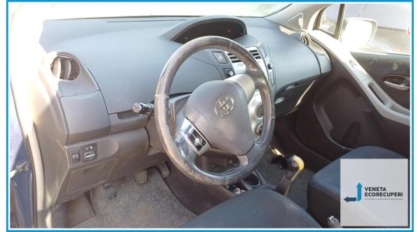 TOYOTA YARIS  del 2006 parti usate e ricambi - Tipo Motore 2SZFE