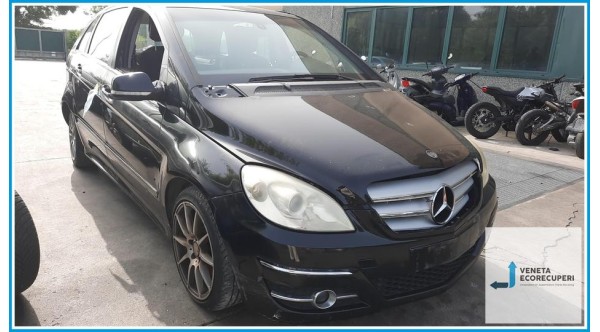 MERCEDES-BENZ Classe B T245 del 2008 parti usate e ricambi - Tipo Motore 640940