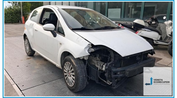 FIAT GRANDE PUNTO 4C del 2009 parti usate e ricambi - Tipo Motore 350A1000