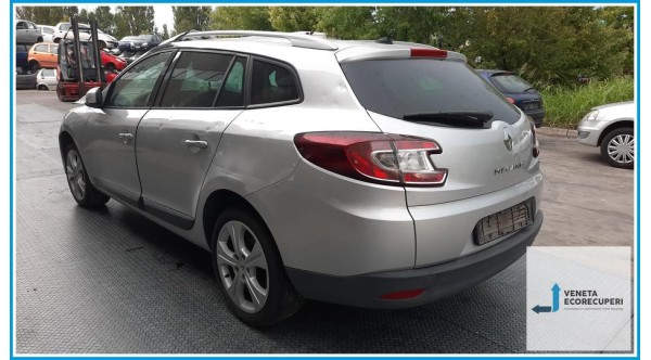 RENAULT MEGANE 3a Serie  del 2010 parti usate e ricambi - Tipo Motore K9KJ8