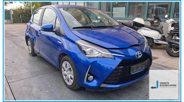 TOYOTA YARIS  del 2017 parti usate e ricambi - Tipo Motore 1NZFXE