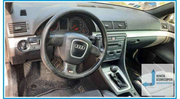 AUDI A4 8E del 2005 parti usate e ricambi