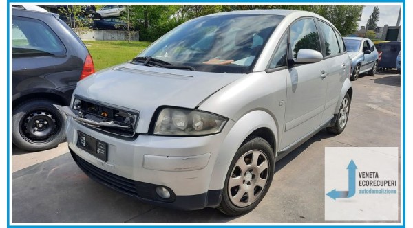 AUDI A2 8Z del 2000 parti usate e ricambi