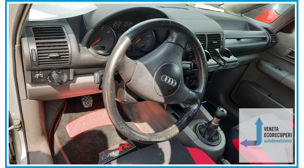 AUDI A2 8Z del 2000 parti usate e ricambi