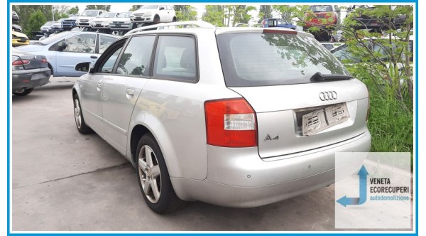 AUDI A4 8E del 2003 parti usate e ricambi
