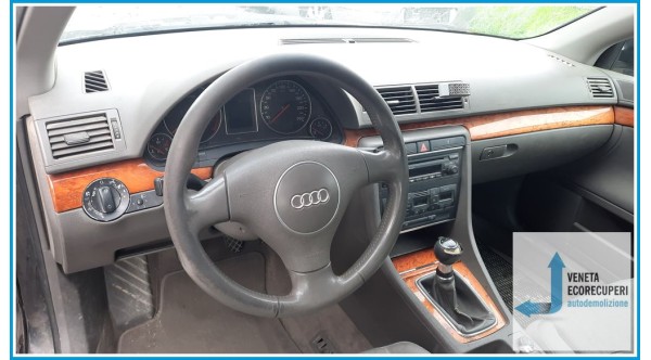 AUDI A4 8E del 2004 parti usate e ricambi