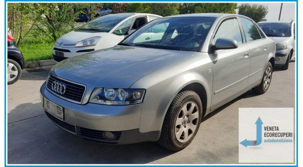 AUDI A4 8E del 2001 parti usate e ricambi