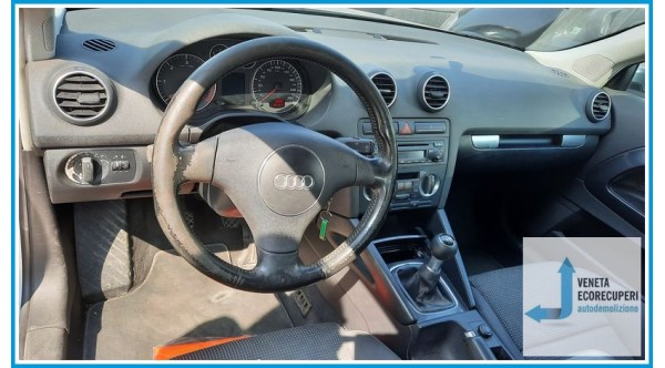 AUDI A3 8P del 2003 parti usate e ricambi