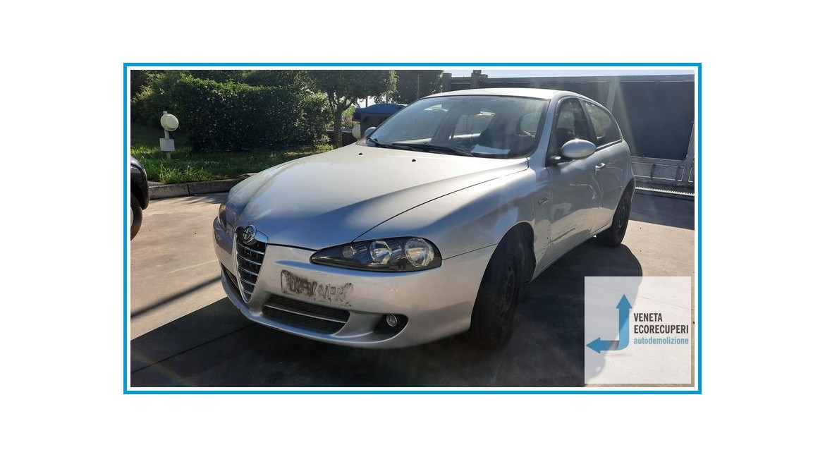 ALFA ROMEO 147 W8 del 2006 parti usate e ricambi
