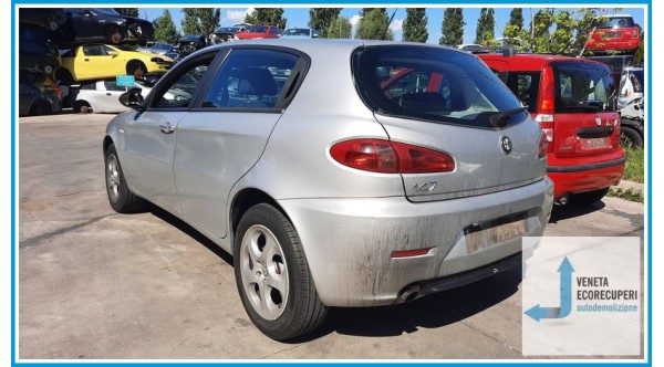 ALFA ROMEO 147 W8 del 2006 parti usate e ricambi