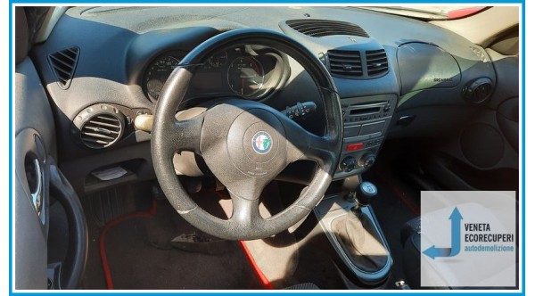 ALFA ROMEO 147 W8 del 2006 parti usate e ricambi