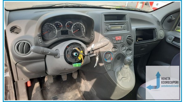 FIAT PANDA 3U del 2010 parti usate e ricambi