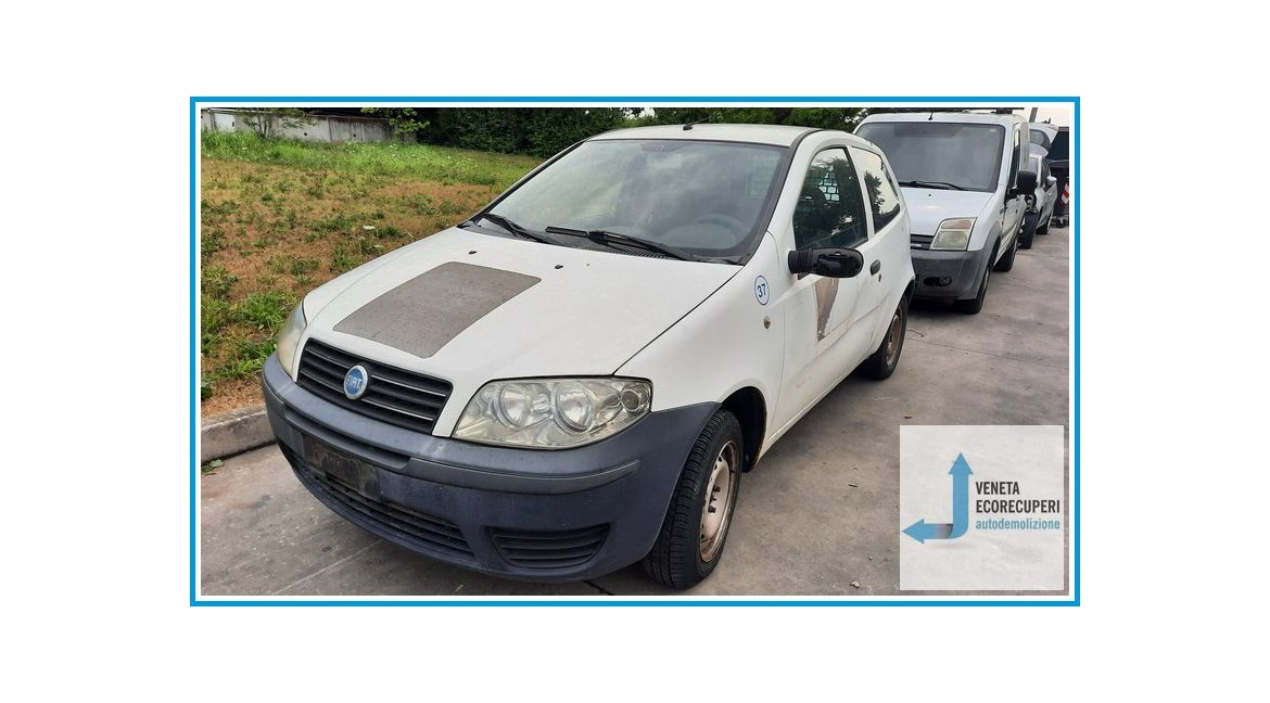 FIAT PUNTO VAN 2U del 2004 parti usate e ricambi