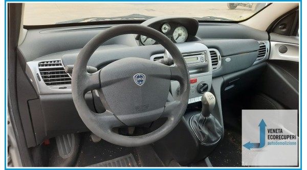 LANCIA YPSILON TI del 2009 parti usate e ricambi
