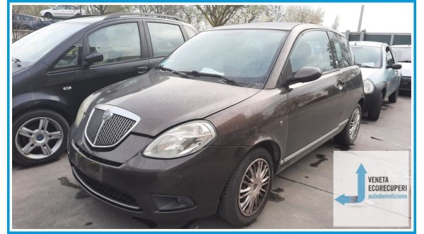 LANCIA YPSILON TI del 2009 parti usate e ricambi