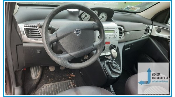 LANCIA YPSILON TI del 2009 parti usate e ricambi