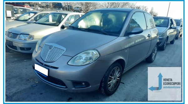 LANCIA YPSILON TI del 2009 parti usate e ricambi