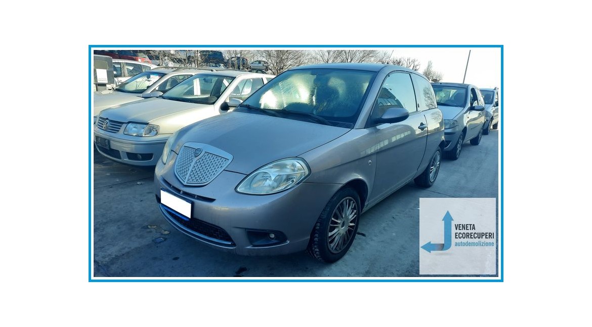 LANCIA YPSILON TI del 2009 parti usate e ricambi